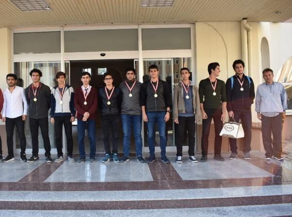 Futsal Dereceye Giren Öğrencilerimiz Ödüllerini Aldı